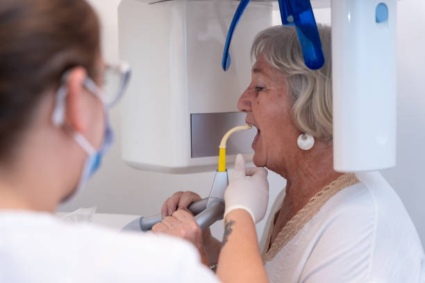 Best Holiday Emergency Dentist in Shadeland, IN
